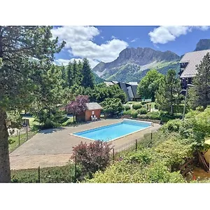 Appartement Mansardé 18 M2 Climatisé Avec Piscine Privée France